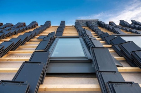 Bardage bois ou composite, quel rev&ecirc;tement choisir pour une fa&ccedil;ade proche de Besan&ccedil;on ?